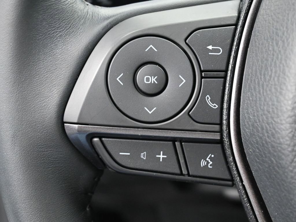 Certified 2023 Toyota Camry SE FWD image 18
