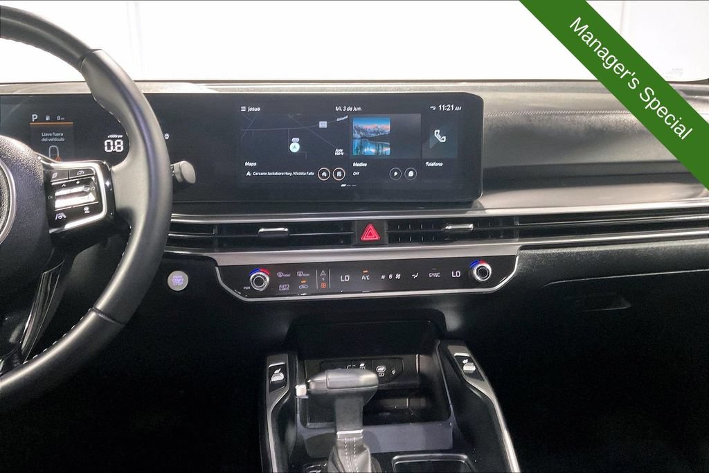 Used 2025 Kia Sorento EX w/ Panoramic Sunroof Package FWD image 7