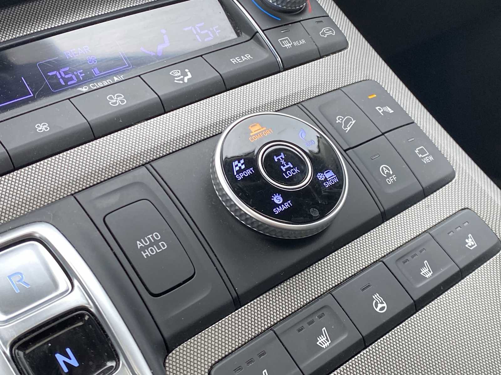 Used 2021 Hyundai Palisade Limited w/ Winter Package image 25