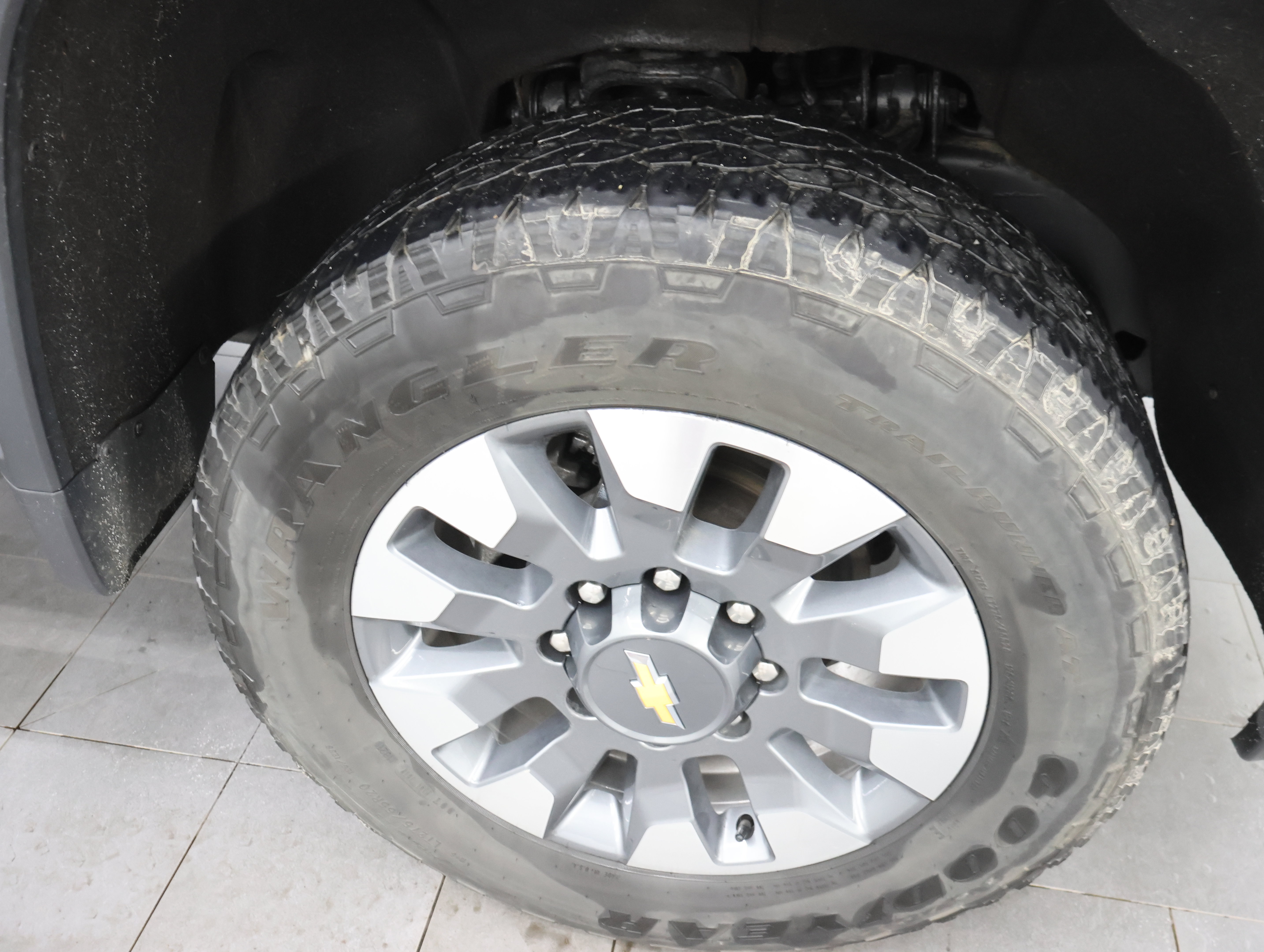Used 2021 Chevrolet Silverado 2500 Custom w/ Custom Value Package AWD/4WD image 3