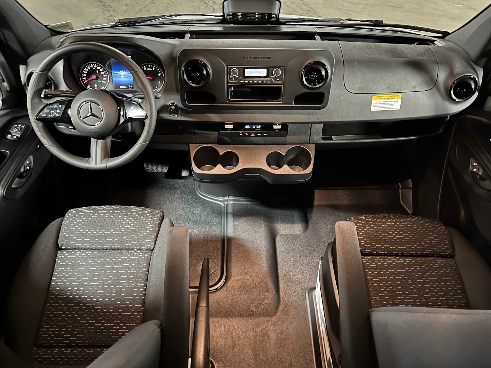 Used 2025 Mercedes-Benz Sprinter 2500 image 34