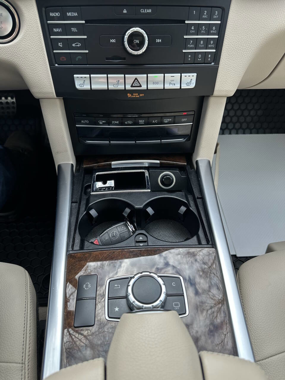 Used 2016 Mercedes-Benz E 350 4MATIC Wagon image 29