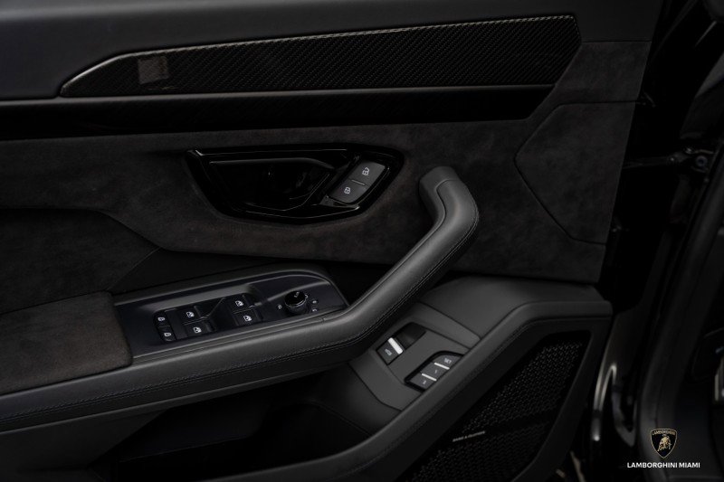 Used 2024 Lamborghini Urus S image 26