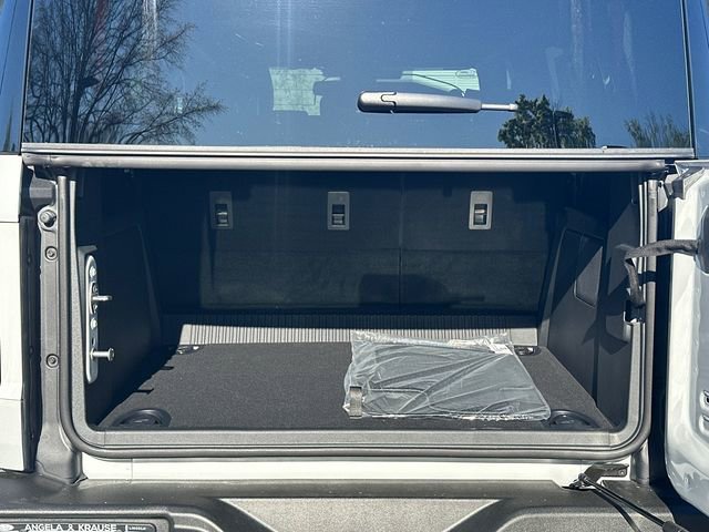 New 2026 Ford Bronco Outer Banks image 21