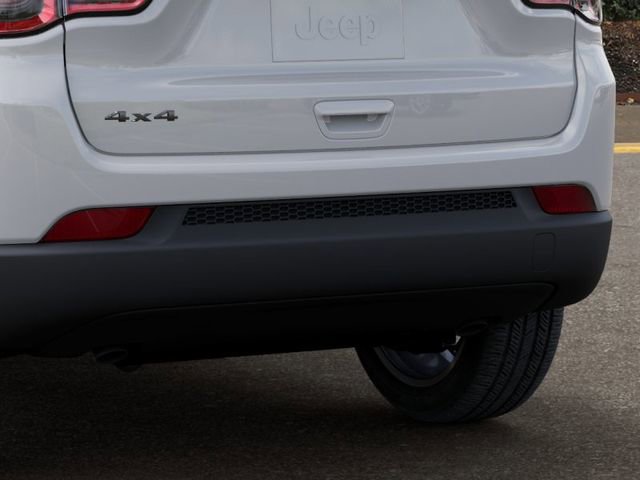 New 2026 Jeep Compass Latitude AWD/4WD image 13