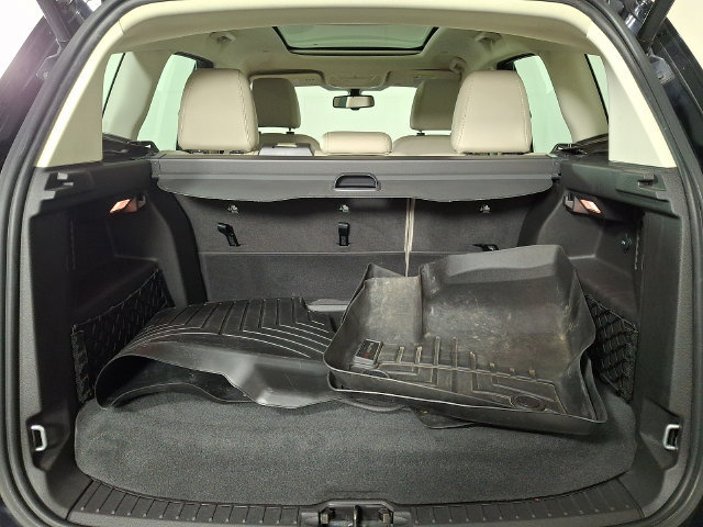 Used 2017 Ford C-MAX Titanium w/ Equipment Group 301A FWD image 29