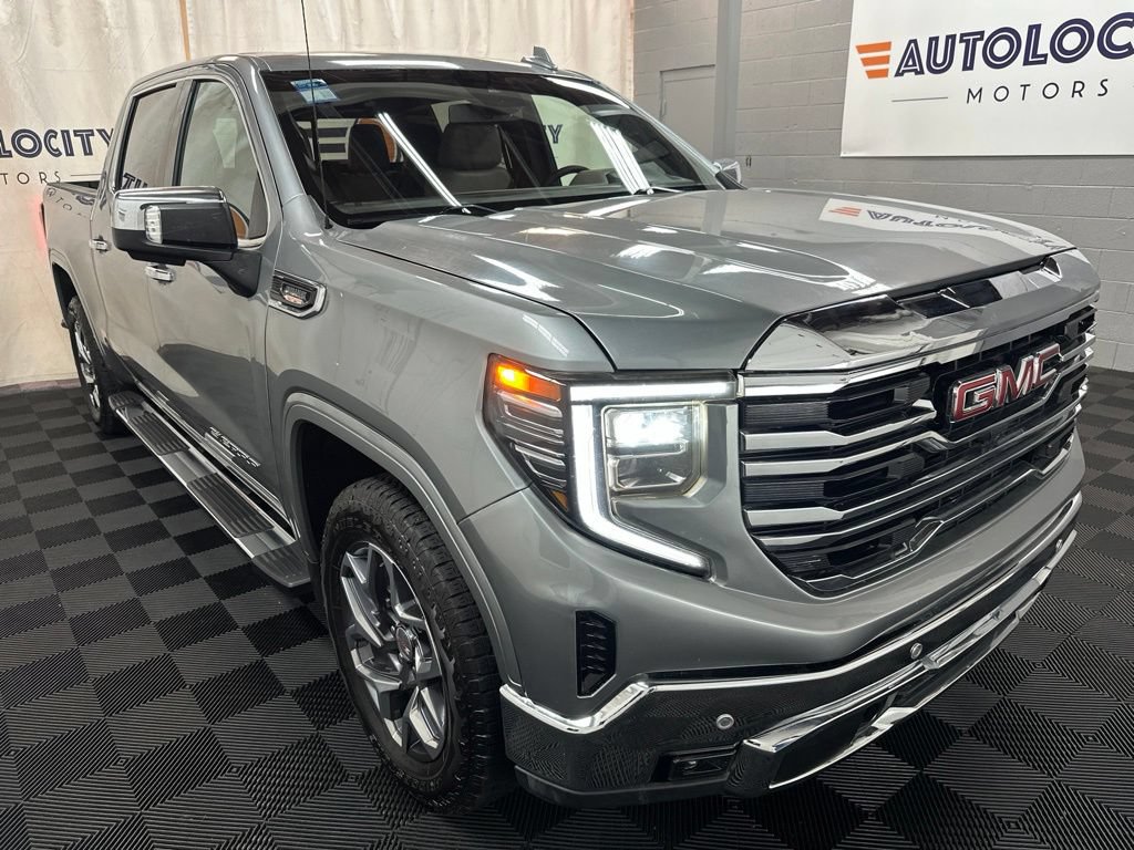 Used 2025 GMC Sierra 1500 SLT w/ SLT Premium Plus Package AWD/4WD image 2