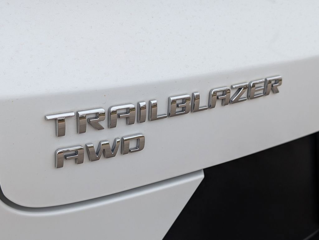 Used 2021 Chevrolet TrailBlazer LT w/ Convenience Package image 13