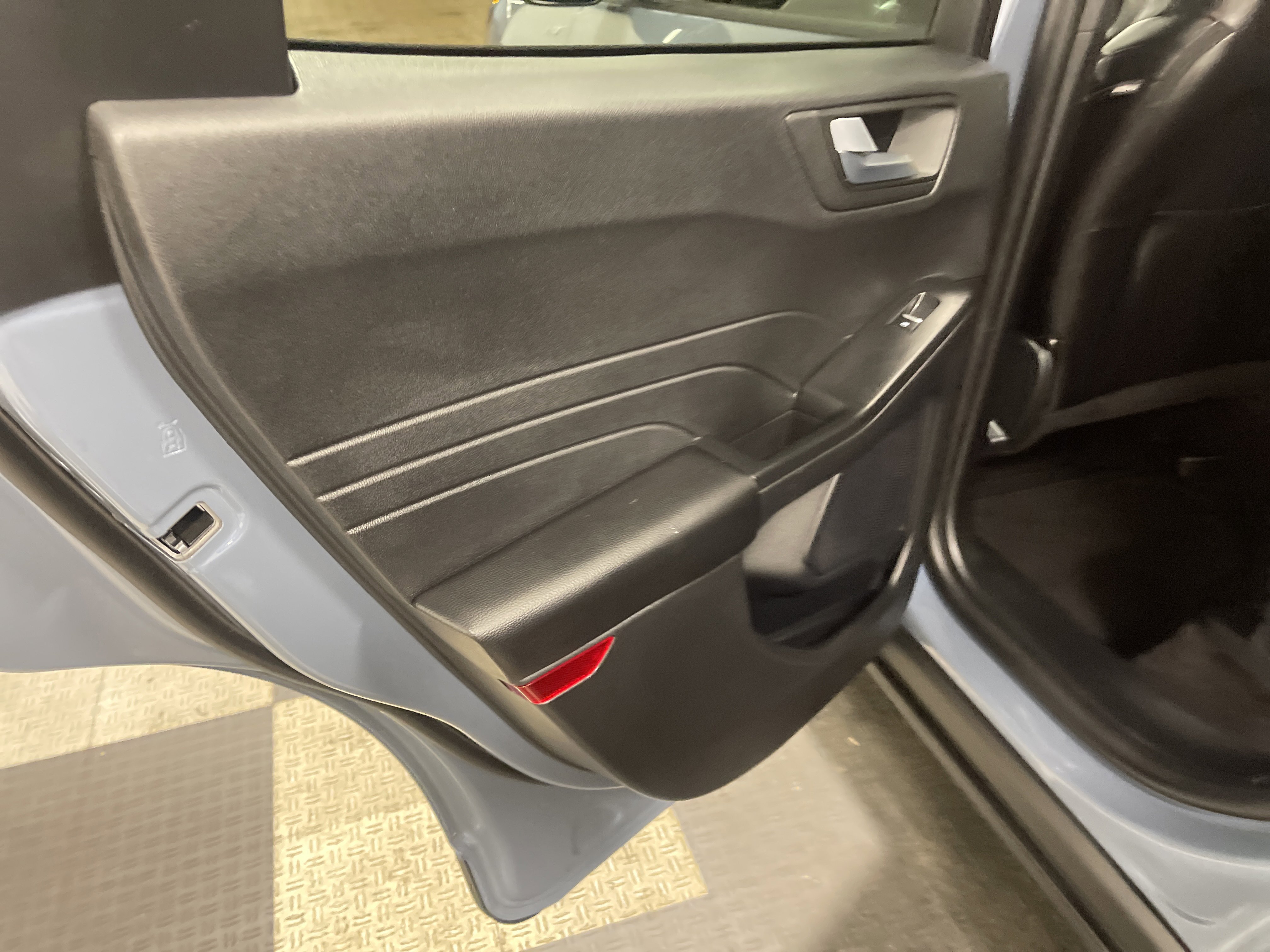 Used 2025 Ford Escape ST-Line image 15