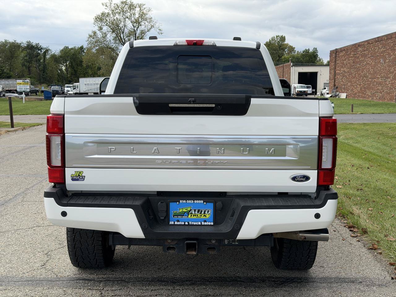 Used 2022 Ford F250 Platinum w/ FX4 Off-Road Package AWD/4WD image 5