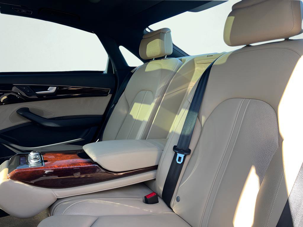 Used 2014 Audi A8 L 3.0T image 23