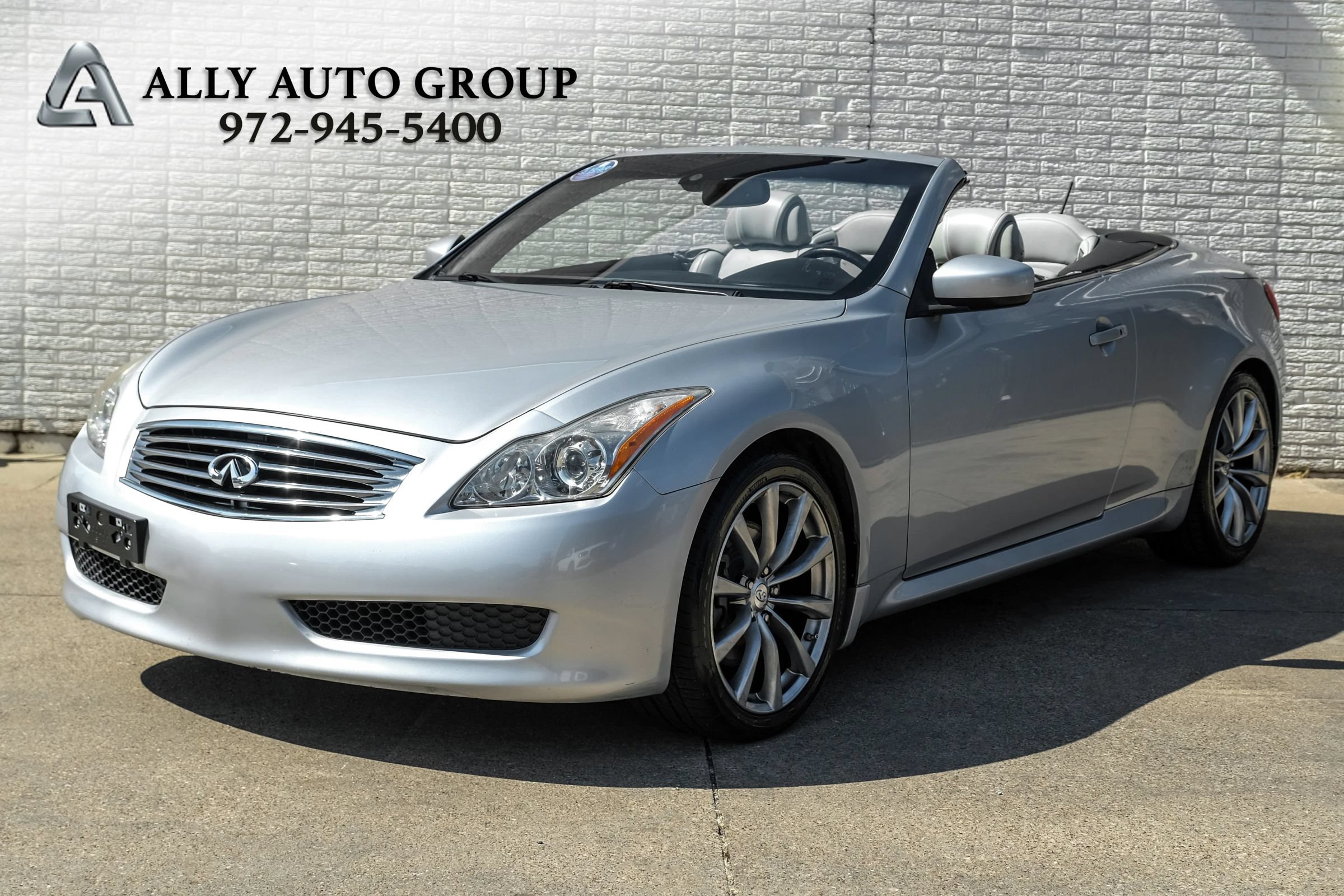 Used 2009 INFINITI G37 Convertible w/ Premium Pkg RWD image 1