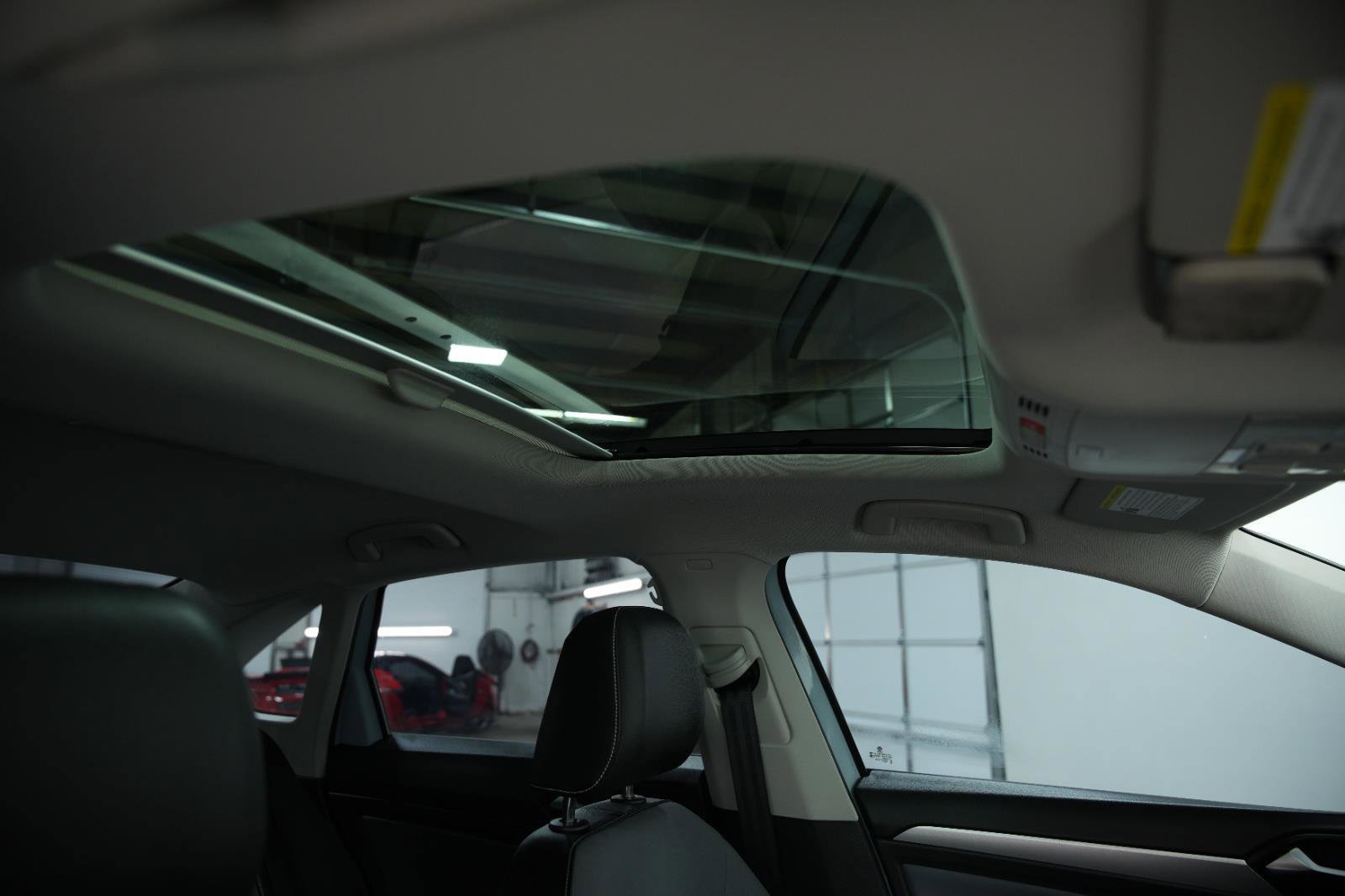 Used 2025 Volkswagen Jetta SE image 19