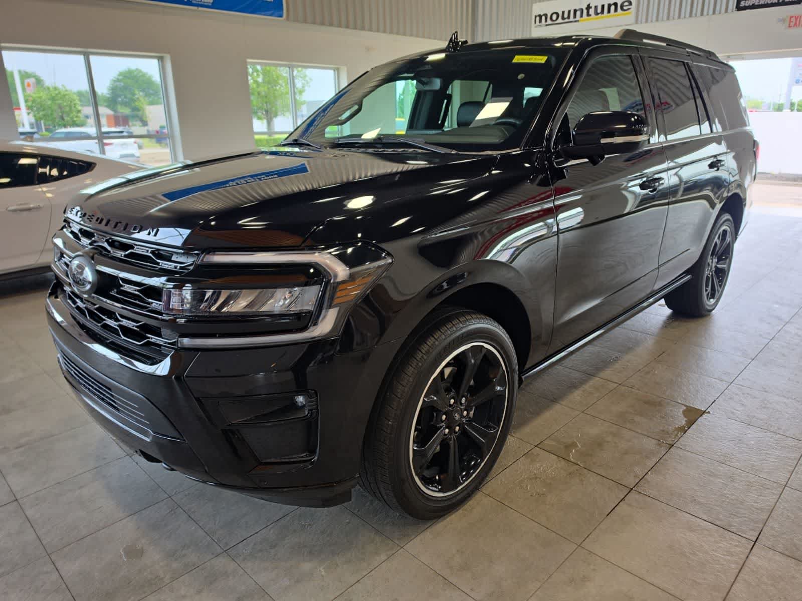 Used 2023 Ford Expedition Limited