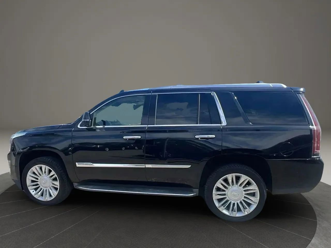 Used 2016 Cadillac Escalade Platinum image 8