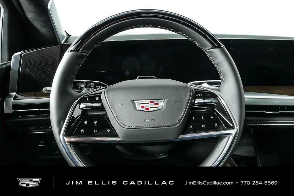 Used 2026 Cadillac Escalade ESV Platinum Sport w/ LPO, ONYX Package AWD/4WD image 10
