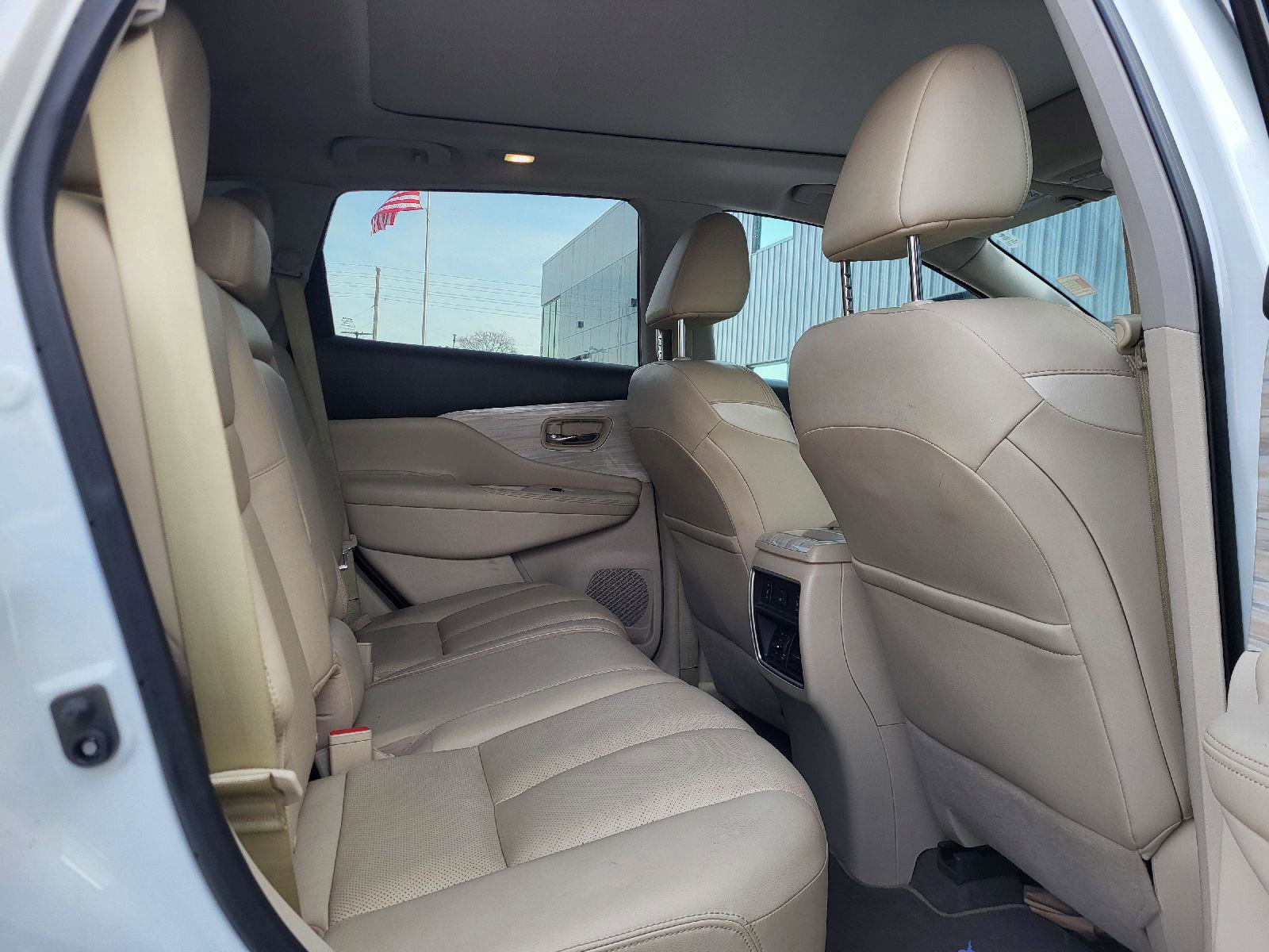 Used 2018 Nissan Murano Platinum image 11
