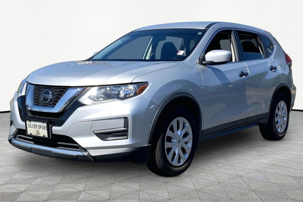 Used 2018 Nissan Rogue S image 3