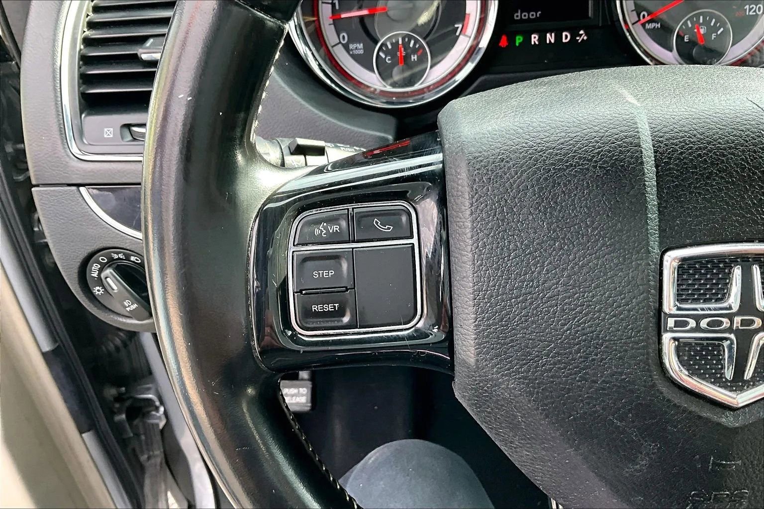 Used 2020 Dodge Grand Caravan SXT image 17