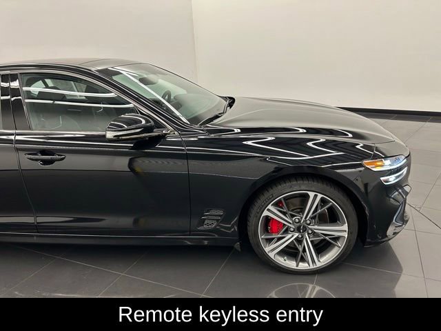 Used 2025 Genesis G70 3.3T Advanced image 17