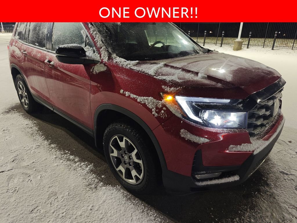 Used 2023 Honda Passport TrailSport image 3