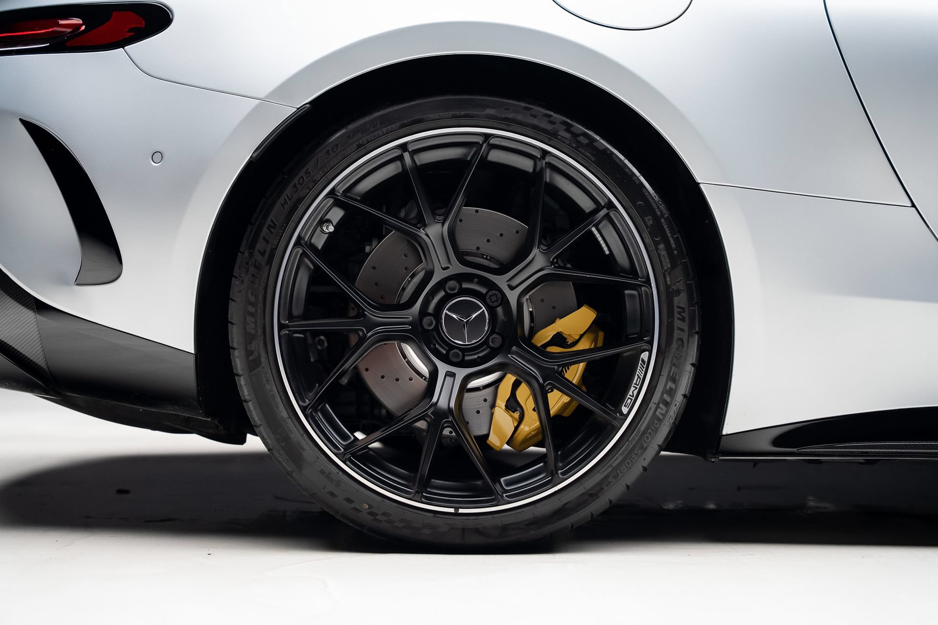 Used 2025 Mercedes-Benz AMG GT 63 image 44