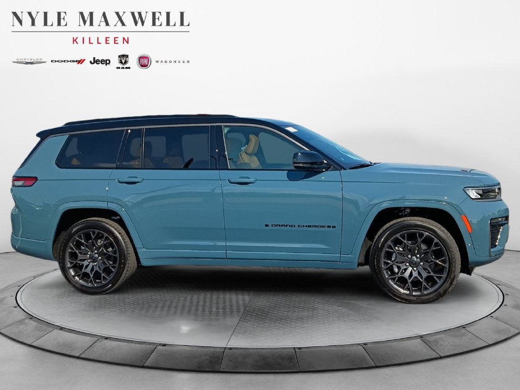 New 2027 Jeep Grand Cherokee L Summit w/ Obsidian Package AWD/4WD image 17