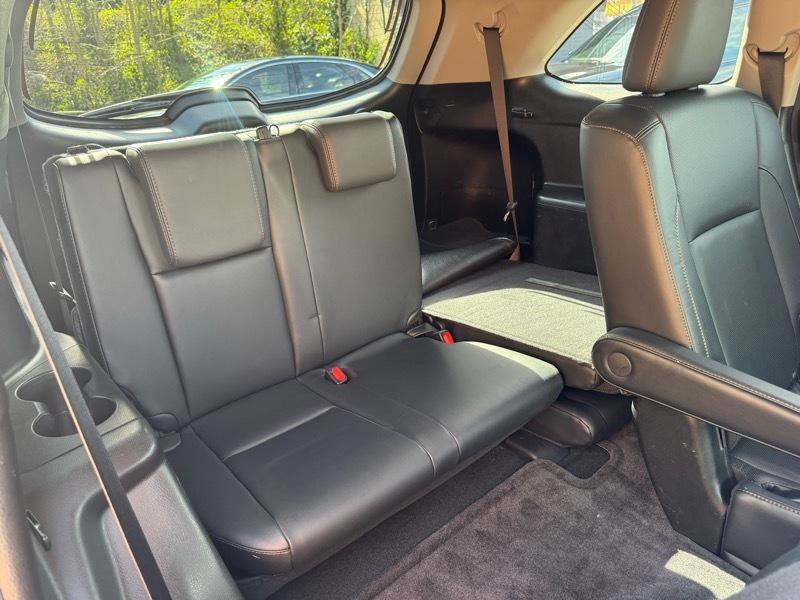Used 2015 Toyota Highlander Limited image 12
