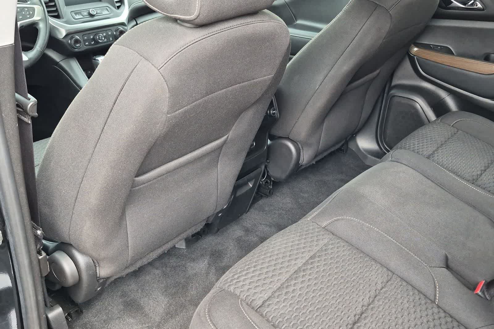 Used 2019 GMC Acadia SLE FWD image 18