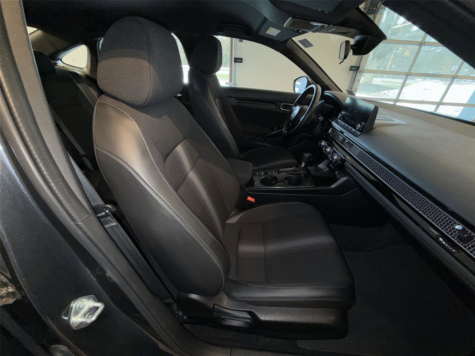 Used 2022 Honda Civic Sport image 25