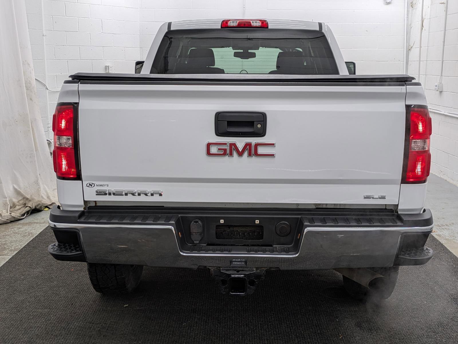 Used 2017 GMC Sierra 2500 SLE w/ HD SLE Preferred Plus Package image 16