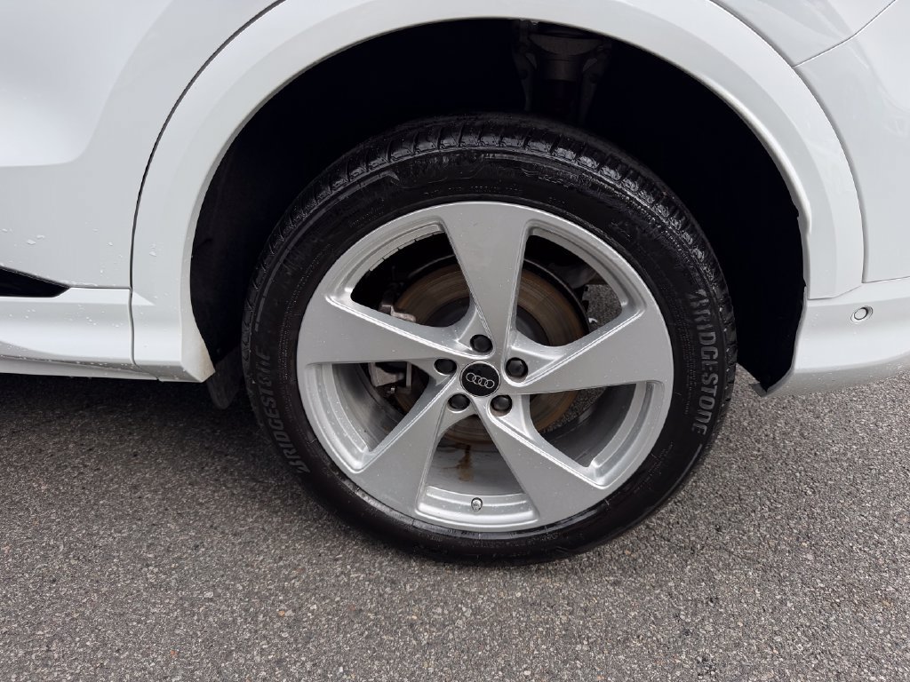 Certified 2025 Audi Q5 Premium w/ Premium Plus AWD/4WD image 11