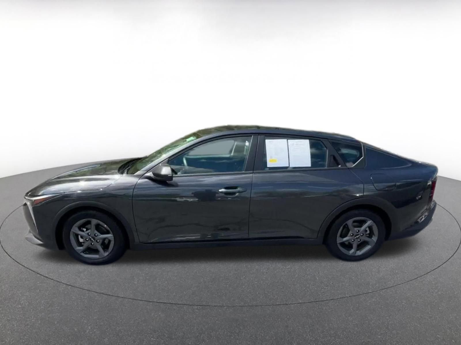 Used 2025 Kia K4 FWD image 9