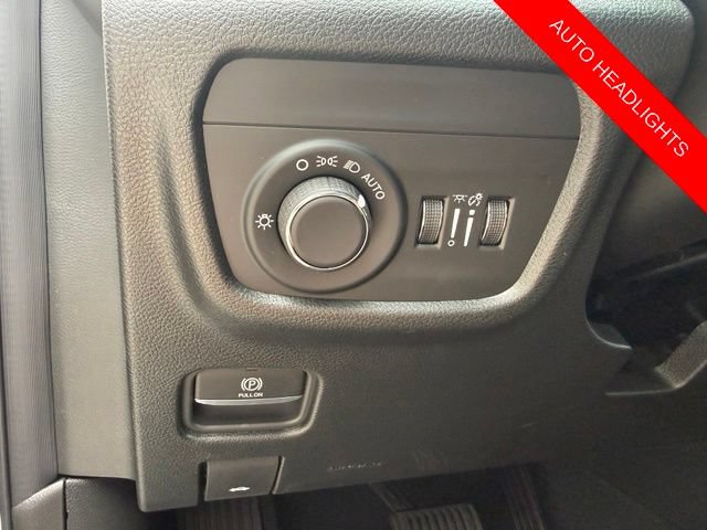 New 2026 Jeep Grand Cherokee Altitude AWD/4WD image 36