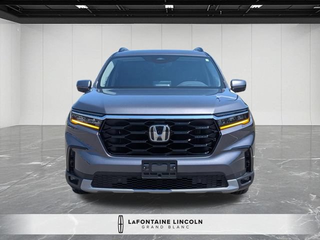 Used 2025 Honda Pilot Touring image 8
