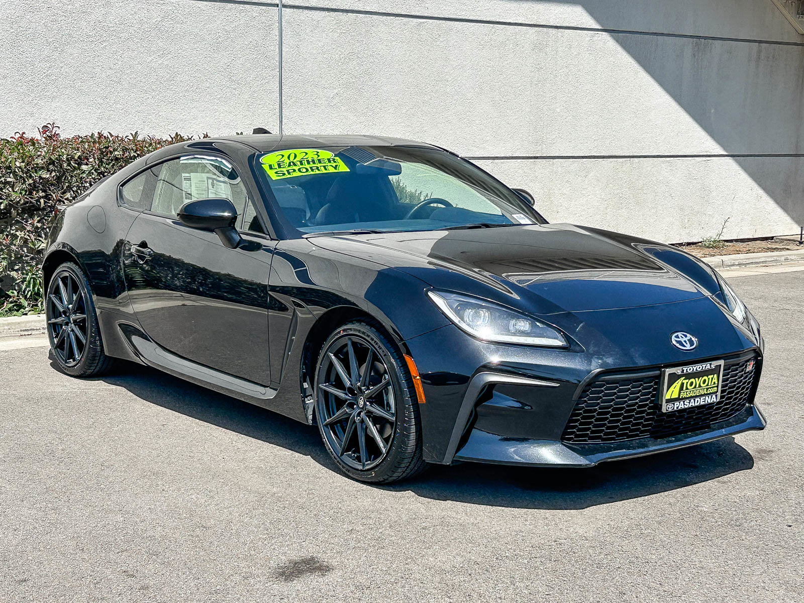 Used 2023 Toyota GR86 Premium w/ ALL Weather Mat Package (TMS) RWD image 3