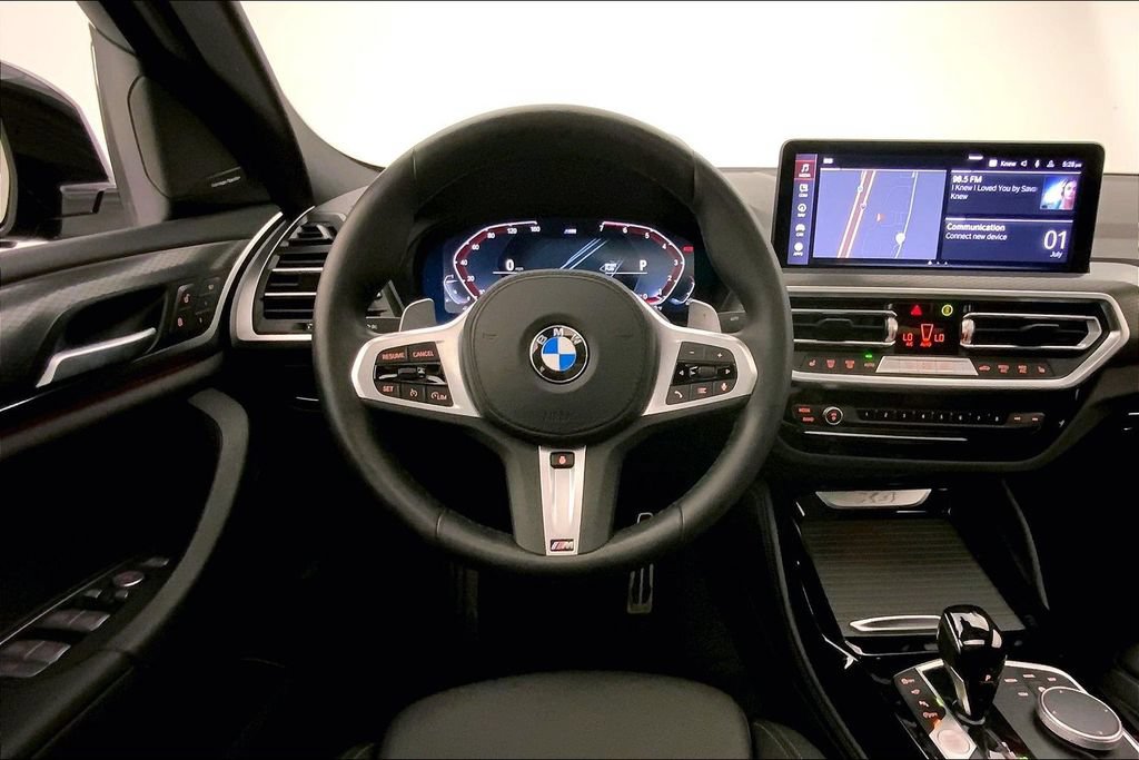 Used 2024 BMW X4 xDrive30i w/ Premium Package AWD/4WD image 4