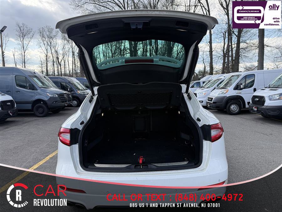 Used 2017 Maserati Levante w/ Sport Package image 7