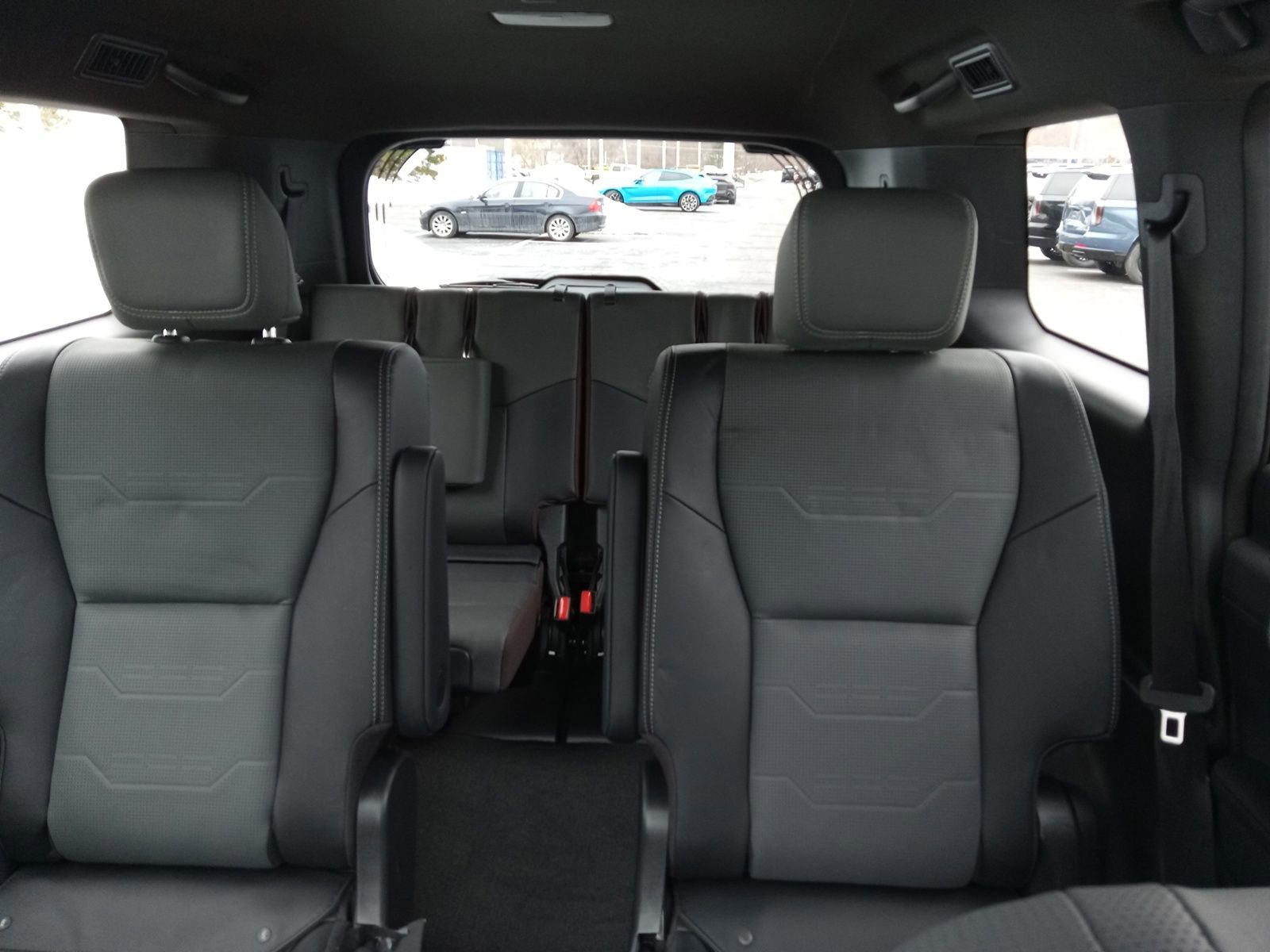 Used 2024 Lexus GX 550 w/ Accessory Package (Z1) image 22