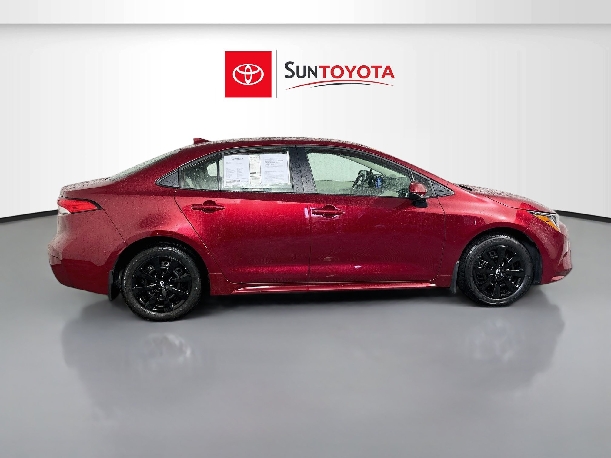 Used 2025 Toyota Corolla LE FWD image 2