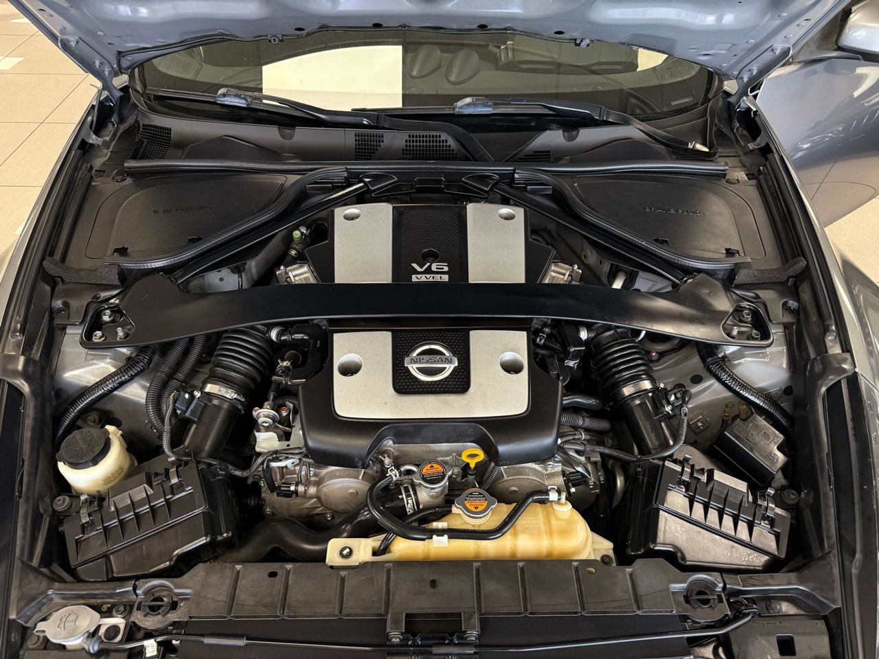 Used 2020 Nissan 370Z Coupe image 20