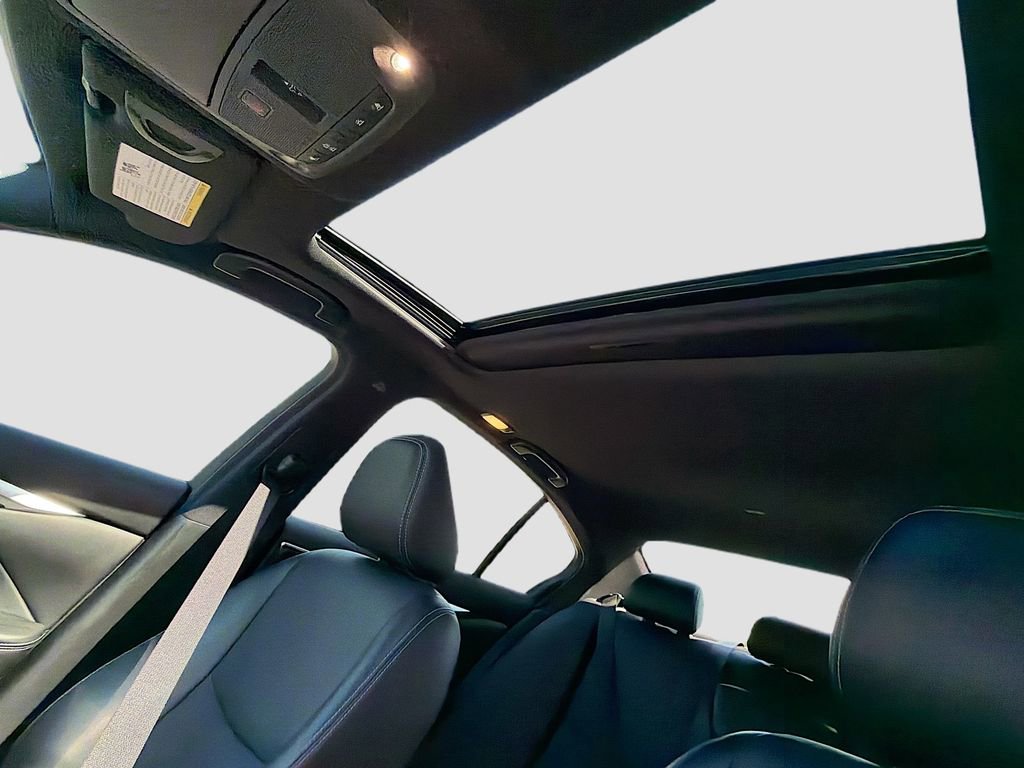 Used 2022 INFINITI Q50 Sensory image 23