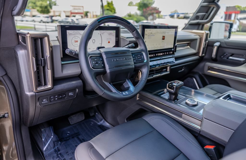 Used 2025 GMC Hummer EV 3X AWD/4WD image 4