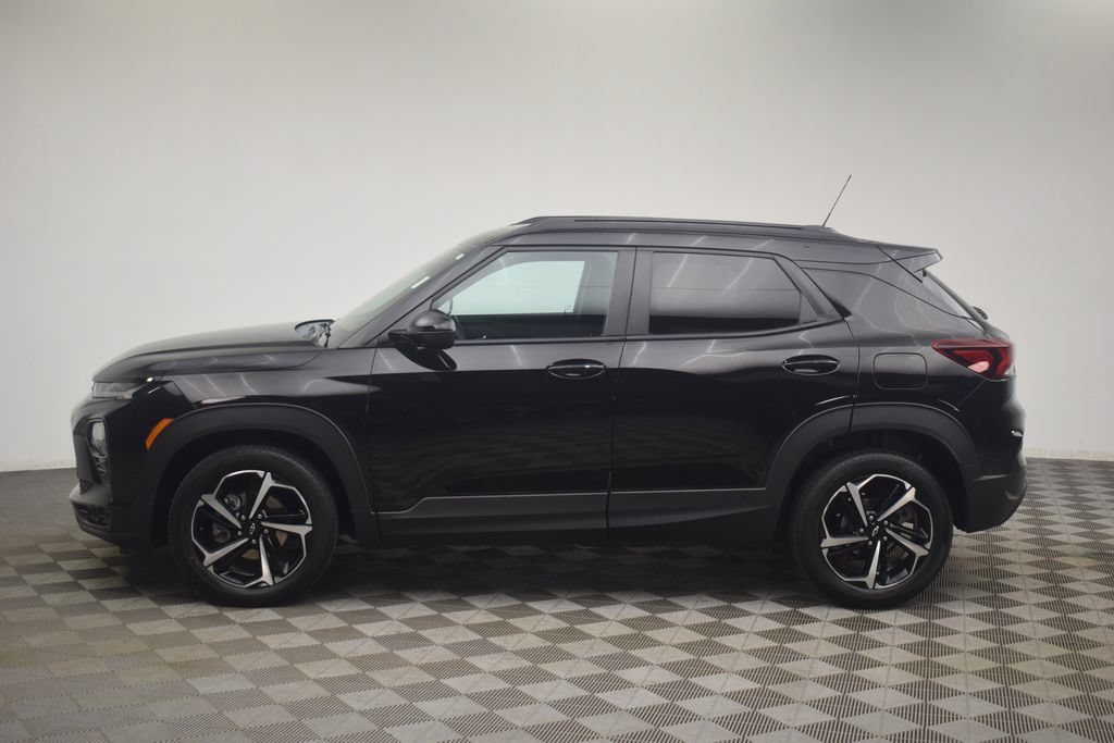 Used 2023 Chevrolet TrailBlazer RS w/ Convenience Package FWD image 12
