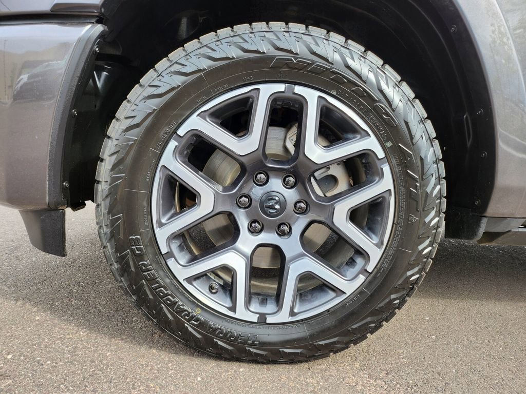 Used 2025 RAM 1500 Laramie w/ Sport Appearance Package AWD/4WD image 31
