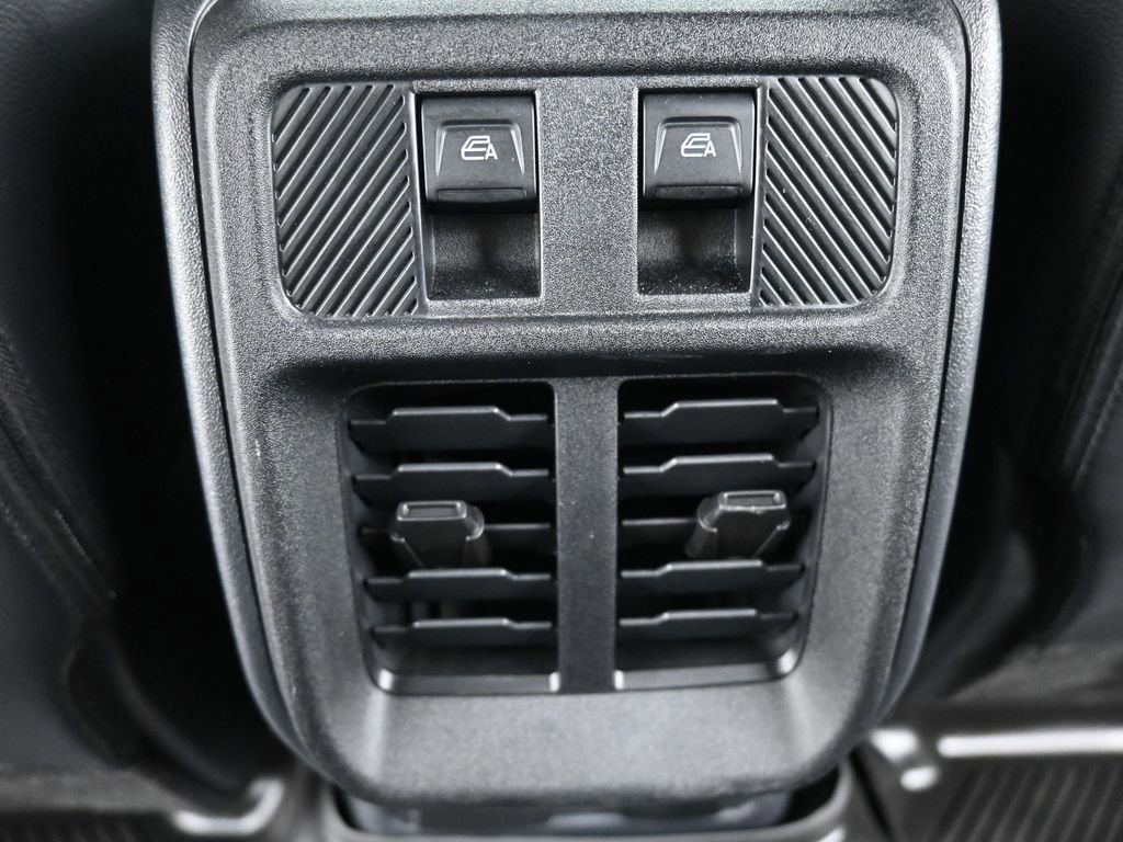 Used 2025 Ford Bronco Outer Banks w/ Matte Film Protection Package AWD/4WD image 30