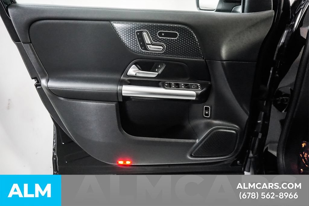Used 2025 Mercedes-Benz GLA 250 image 46