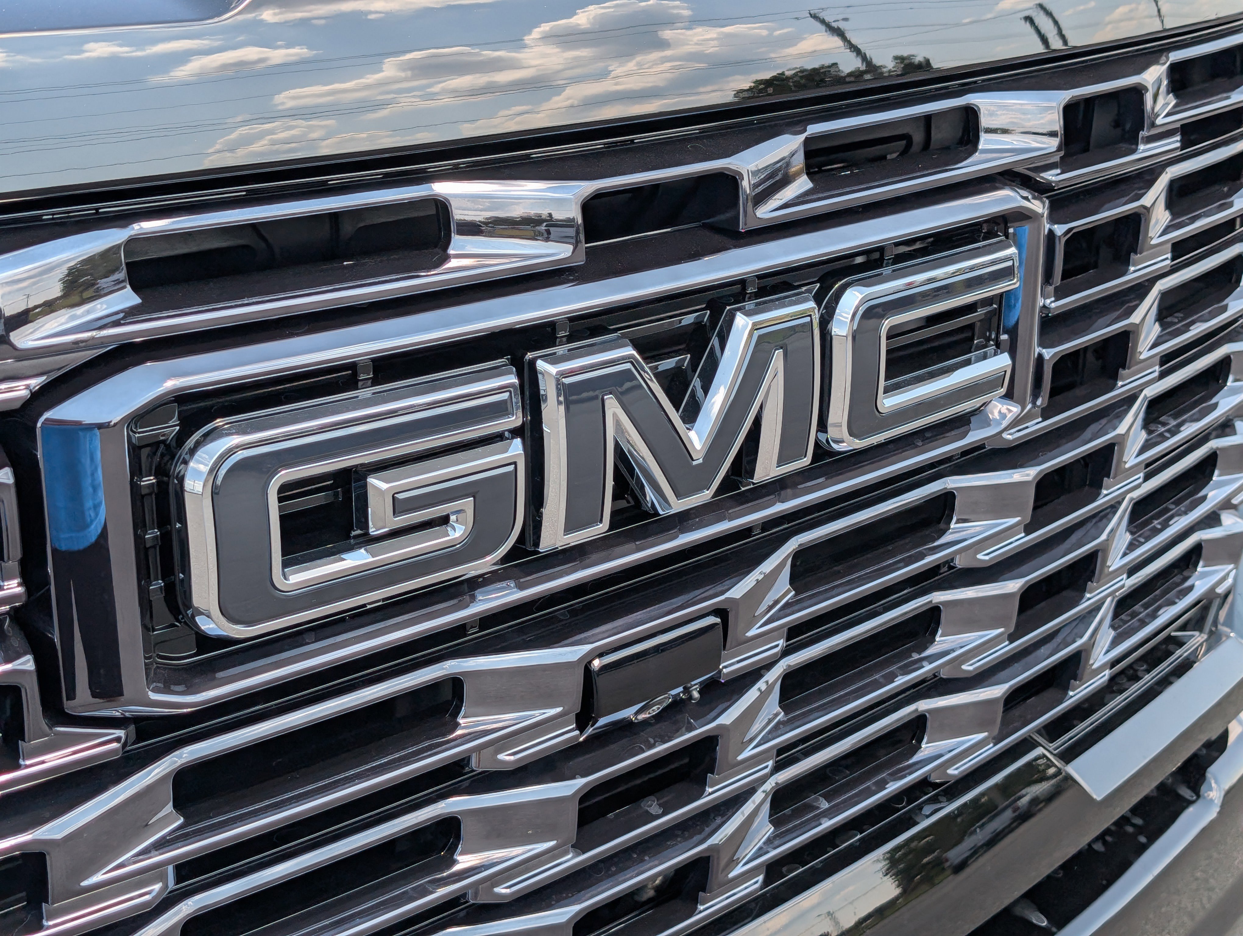 New 2026 GMC Sierra 2500 Denali Ultimate image 4