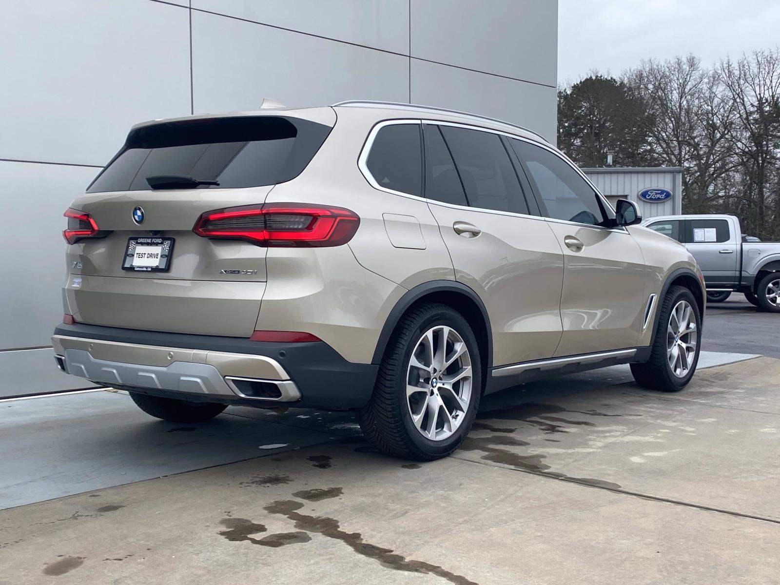 Used 2019 BMW X5 xDrive40i w/ Premium Package 2 image 4