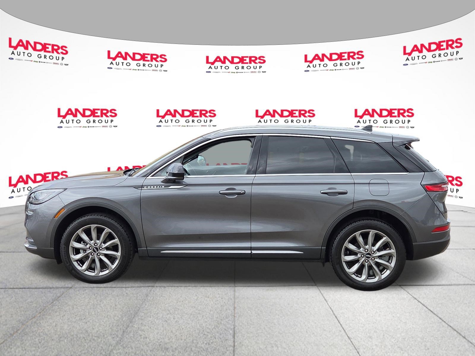 Used 2022 Lincoln Corsair AWD w/ Premium Package image 6